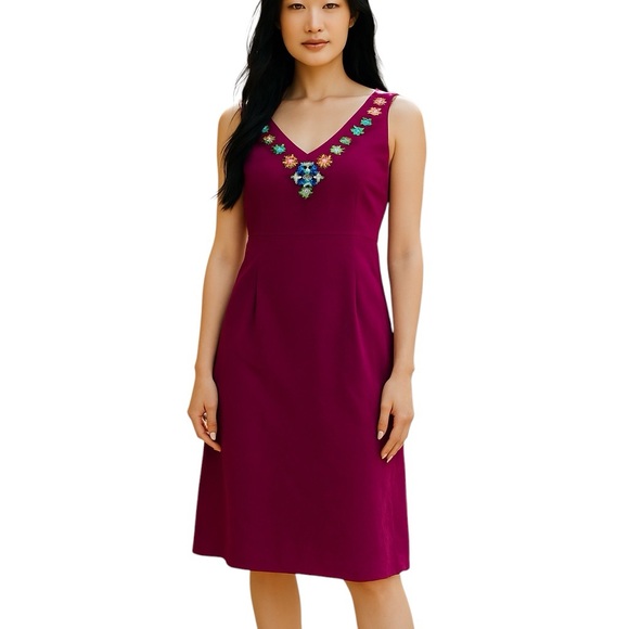 Boden Dresses & Skirts - Boden Purple Floral Beaded Jewel V-Neckline Sleeveless Sheath Dress 8R